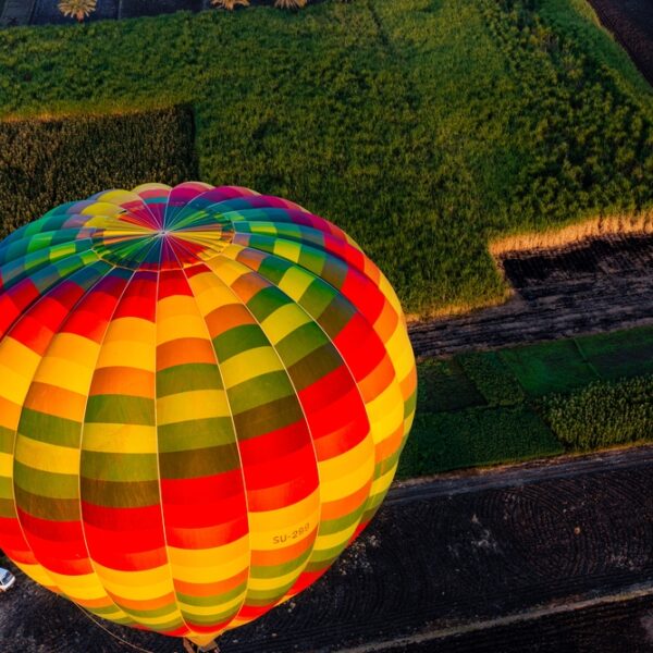 A,Closeup,Of,A,Hot,Air,Balloon,In,Luxor