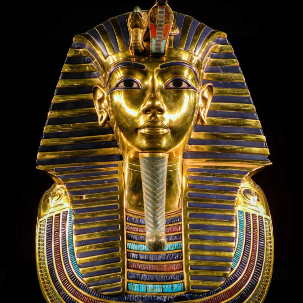 egyptian-pharaoh-tutankhamun-s-burial-mask-isolated-black-background